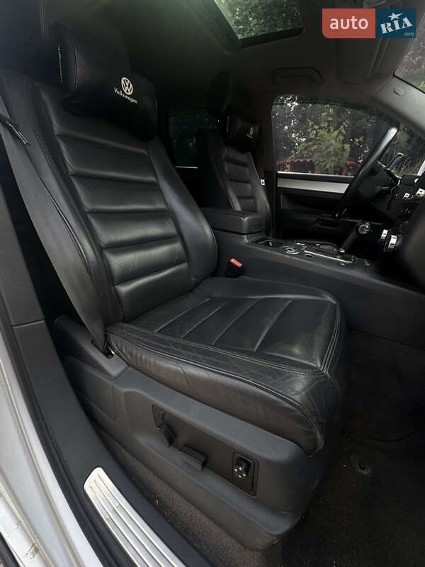 Позашляховик / Кросовер Volkswagen Touareg 2004 в Бердичеві