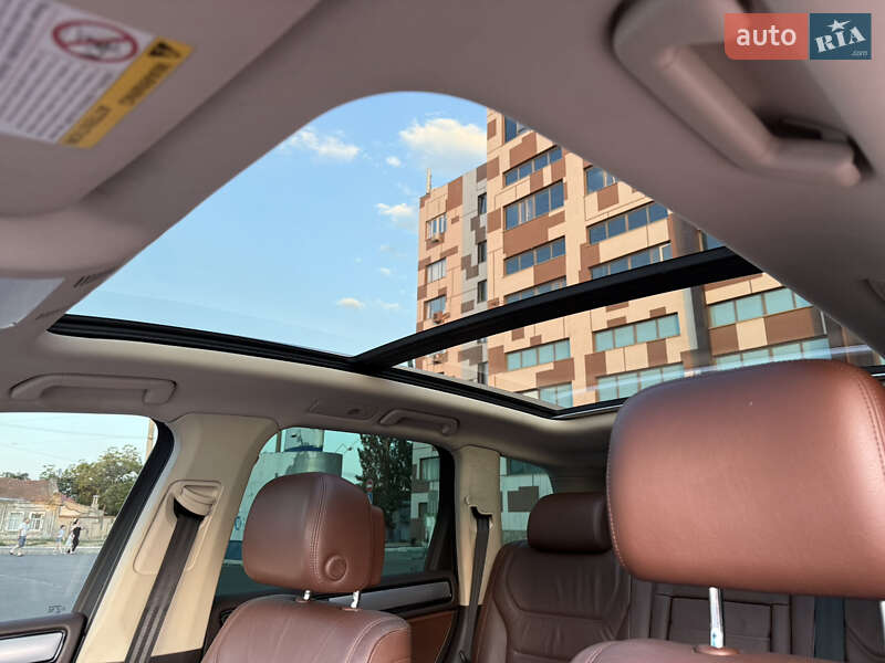 Внедорожник / Кроссовер Volkswagen Touareg 2013 в Одессе