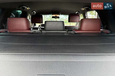 Внедорожник / Кроссовер Volkswagen Touareg 2011 в 