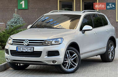 Внедорожник / Кроссовер Volkswagen Touareg 2012 в 