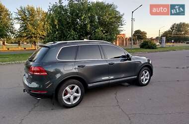 Внедорожник / Кроссовер Volkswagen Touareg 2013 в 