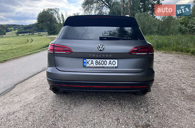 Внедорожник / Кроссовер Volkswagen Touareg 2021 в 