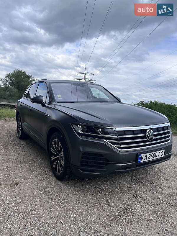 Внедорожник / Кроссовер Volkswagen Touareg 2021 в Ивано-Франковске
