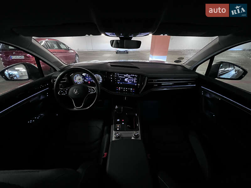 Внедорожник / Кроссовер Volkswagen Touareg 2021 в Ивано-Франковске