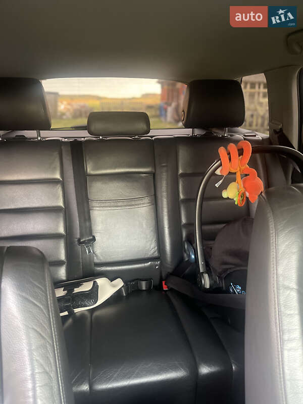 Внедорожник / Кроссовер Volkswagen Touareg 2008 в Киеве