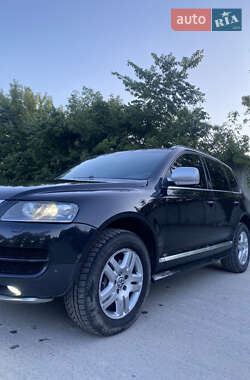Внедорожник / Кроссовер Volkswagen Touareg 2006 в 