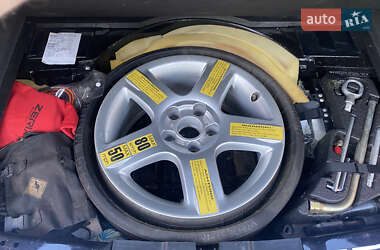 Внедорожник / Кроссовер Volkswagen Touareg 2006 в 