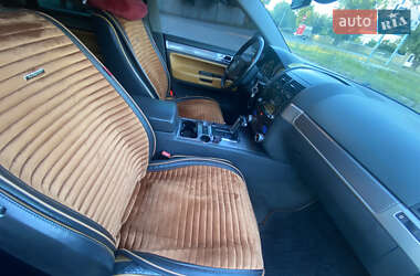 Внедорожник / Кроссовер Volkswagen Touareg 2006 в 
