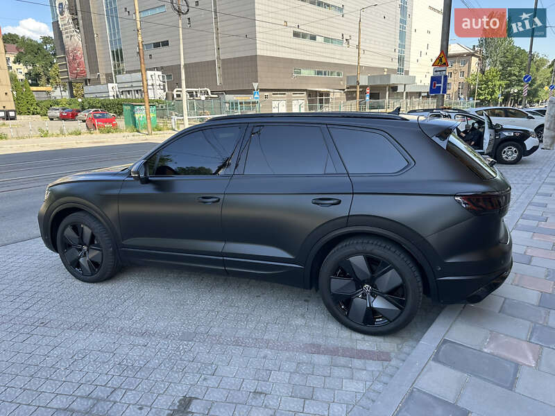 Внедорожник / Кроссовер Volkswagen Touareg 2024 в Запорожье
