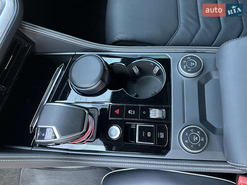Внедорожник / Кроссовер Volkswagen Touareg 2024 в Запорожье