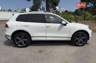 Внедорожник / Кроссовер Volkswagen Touareg 2017 в Киеве