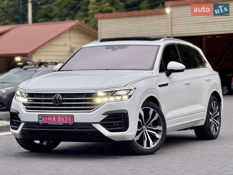 Позашляховик / Кросовер Volkswagen Touareg 2019 в Хусті