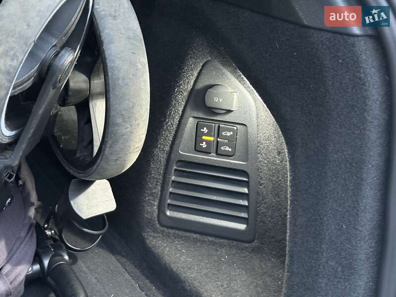 Позашляховик / Кросовер Volkswagen Touareg 2019 в Хусті