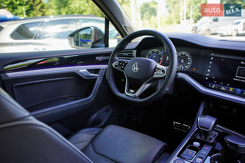 Позашляховик / Кросовер Volkswagen Touareg 2023 в Житомирі