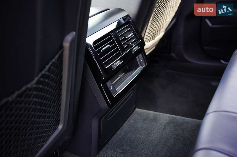 Позашляховик / Кросовер Volkswagen Touareg 2023 в Житомирі
