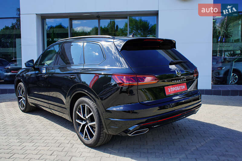 Позашляховик / Кросовер Volkswagen Touareg 2023 в Житомирі