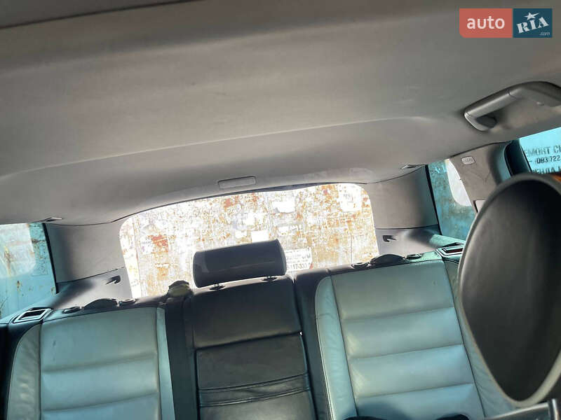 Позашляховик / Кросовер Volkswagen Touareg 2006 в Луцьку