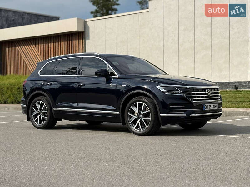 Внедорожник / Кроссовер Volkswagen Touareg 2022 в Киеве