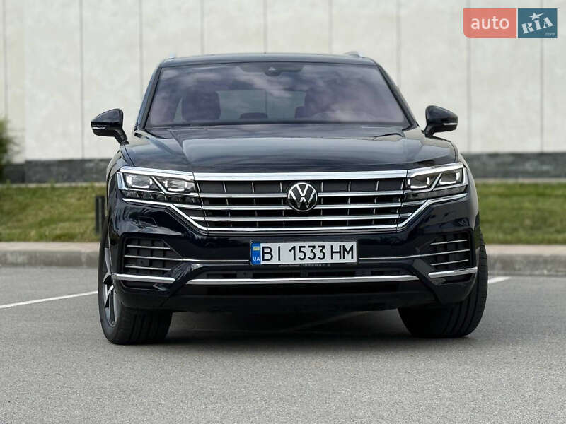 Внедорожник / Кроссовер Volkswagen Touareg 2022 в Киеве