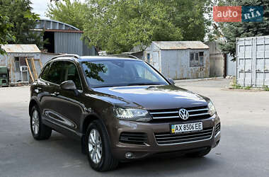 Позашляховик / Кросовер Volkswagen Touareg 2014 в Дніпрі