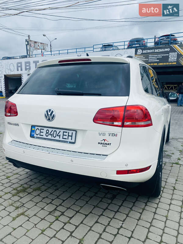 Внедорожник / Кроссовер Volkswagen Touareg 2010 в Черновцах
