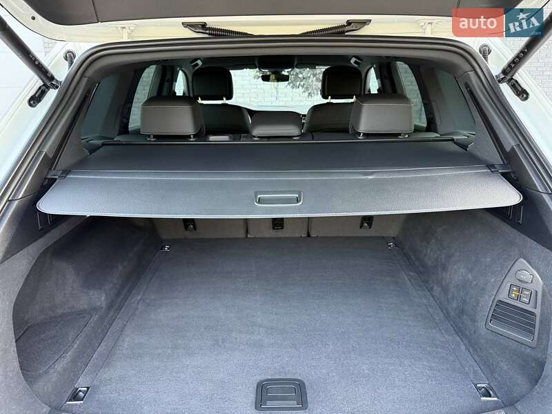 Внедорожник / Кроссовер Volkswagen Touareg 2022 в Ровно