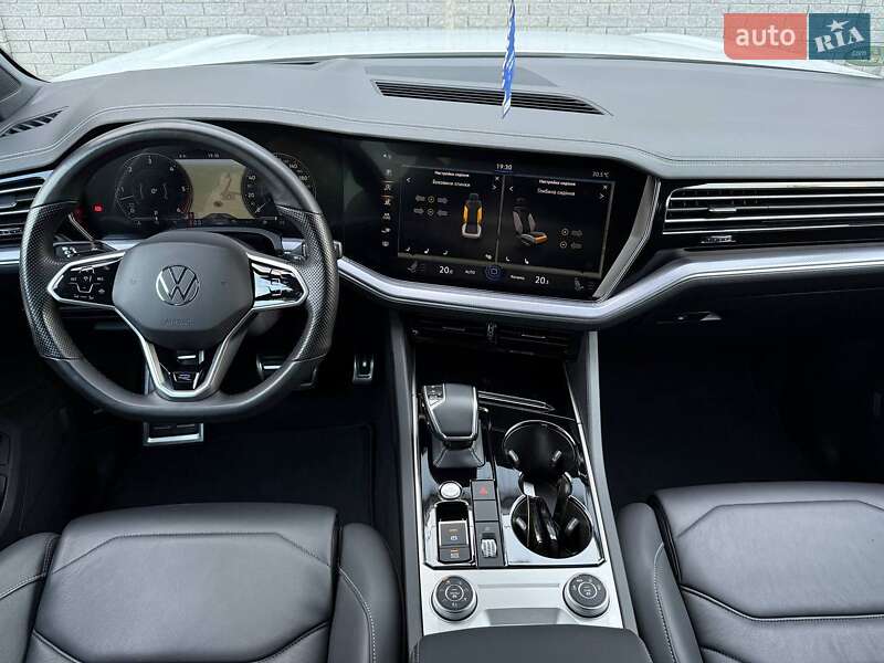 Внедорожник / Кроссовер Volkswagen Touareg 2022 в Ровно