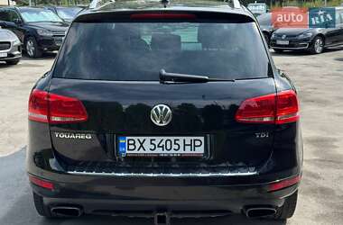 Внедорожник / Кроссовер Volkswagen Touareg 2011 в 