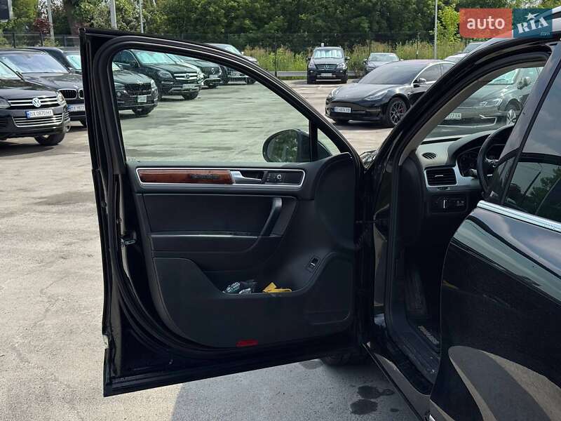 Внедорожник / Кроссовер Volkswagen Touareg 2011 в Каменец-Подольском фото 19 Внедорожник / Кроссовер Volkswagen Touareg 2011 в Каменец-Подольском