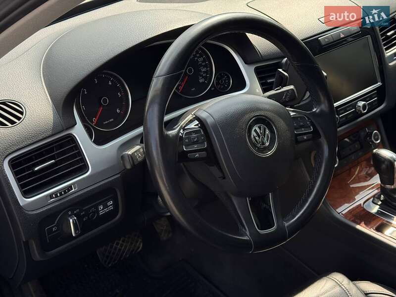 Внедорожник / Кроссовер Volkswagen Touareg 2011 в Каменец-Подольском фото 25 Внедорожник / Кроссовер Volkswagen Touareg 2011 в Каменец-Подольском