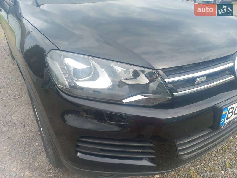 Внедорожник / Кроссовер Volkswagen Touareg 2011 в Шептицькому