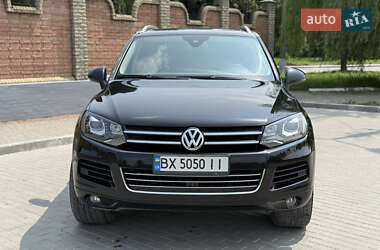 Внедорожник / Кроссовер Volkswagen Touareg 2012 в Каменец-Подольском