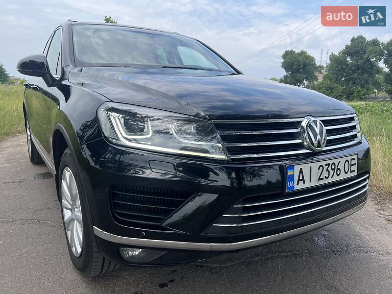 Внедорожник / Кроссовер Volkswagen Touareg 2011 в Броварах