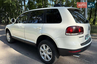 Внедорожник / Кроссовер Volkswagen Touareg 2010 в 