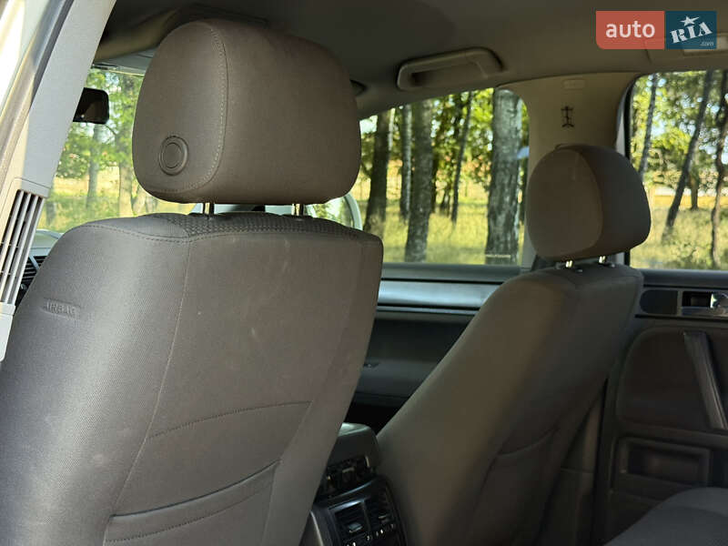 Внедорожник / Кроссовер Volkswagen Touareg 2010 в Ахтырке
