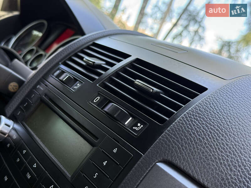 Внедорожник / Кроссовер Volkswagen Touareg 2010 в Ахтырке