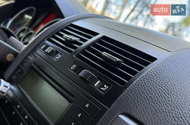 Внедорожник / Кроссовер Volkswagen Touareg 2010 в 