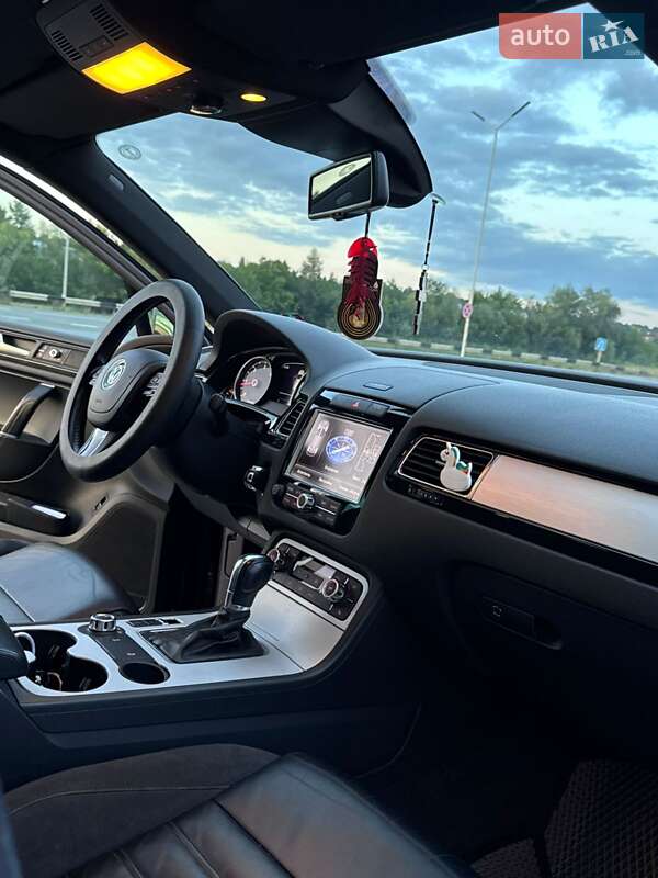 Внедорожник / Кроссовер Volkswagen Touareg 2011 в Черновцах фото 12 Внедорожник / Кроссовер Volkswagen Touareg 2011 в Черновцах