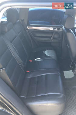 Внедорожник / Кроссовер Volkswagen Touareg 2005 в 