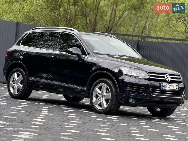 Позашляховик / Кросовер Volkswagen Touareg 2011 в Міжгір'ї