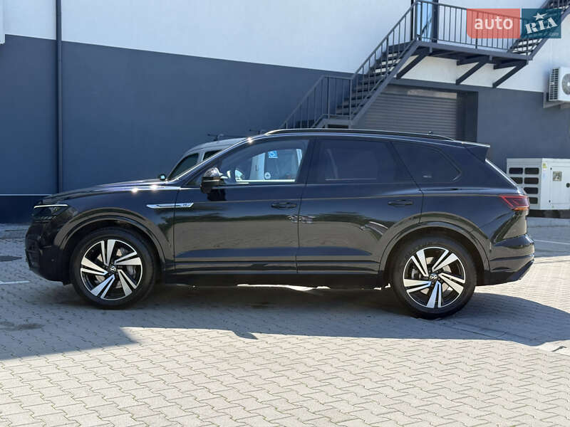 Позашляховик / Кросовер Volkswagen Touareg 2021 в Хмельницькому