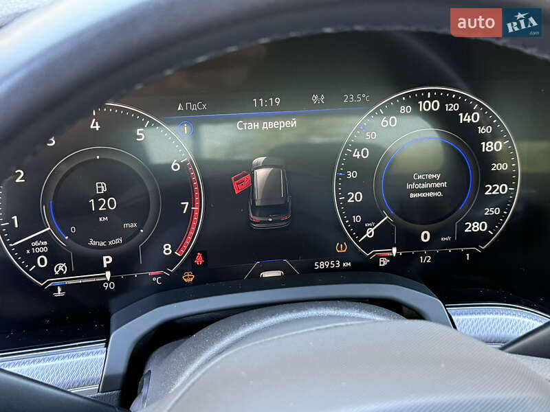 Позашляховик / Кросовер Volkswagen Touareg 2021 в Хмельницькому