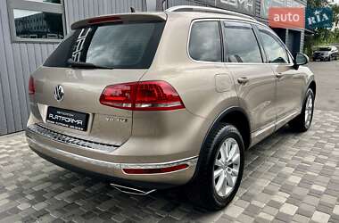 Внедорожник / Кроссовер Volkswagen Touareg 2017 в 