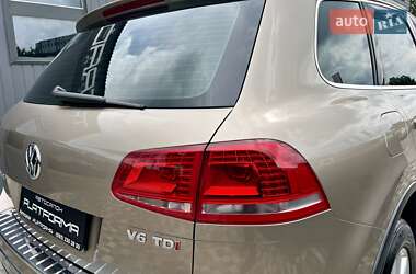 Внедорожник / Кроссовер Volkswagen Touareg 2017 в 