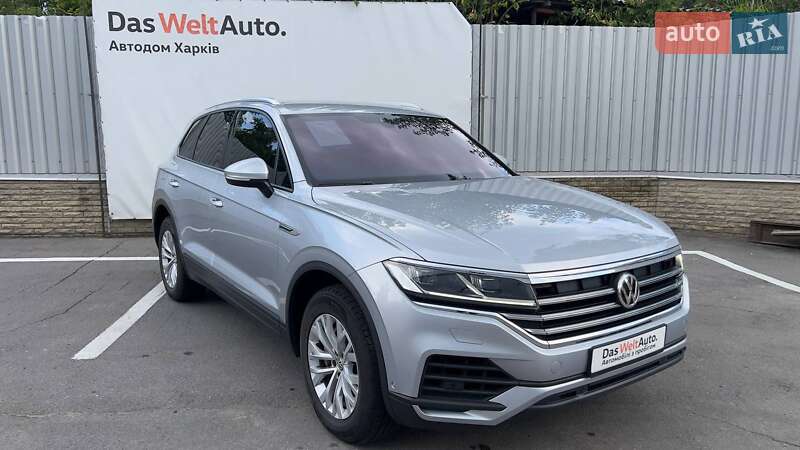 Внедорожник / Кроссовер Volkswagen Touareg 2019 в Харькове