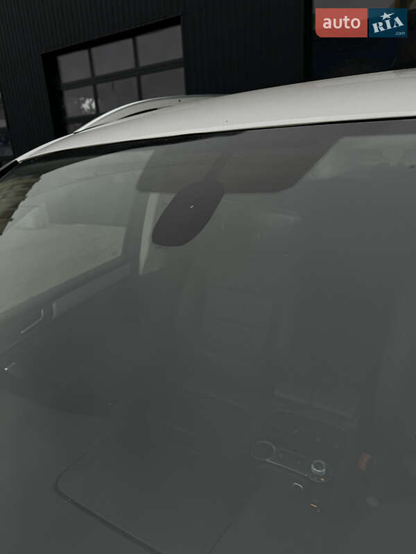 Внедорожник / Кроссовер Volkswagen Touareg 2017 в Виннице