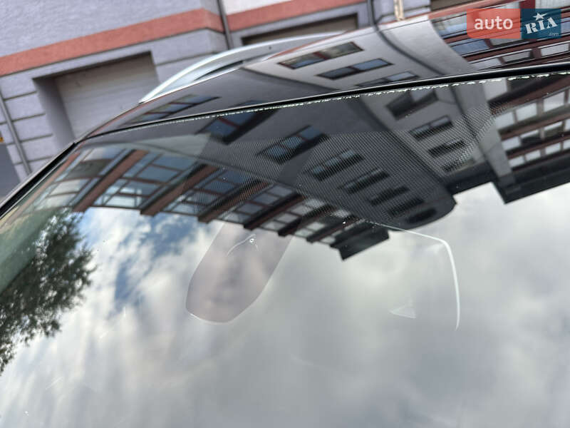 Позашляховик / Кросовер Volkswagen Touareg 2012 в Івано-Франківську