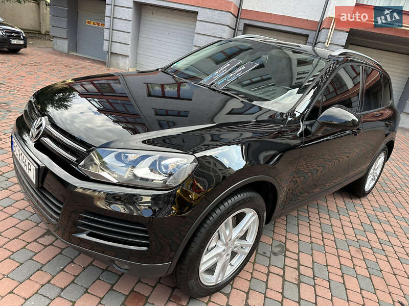 Позашляховик / Кросовер Volkswagen Touareg 2012 в Івано-Франківську
