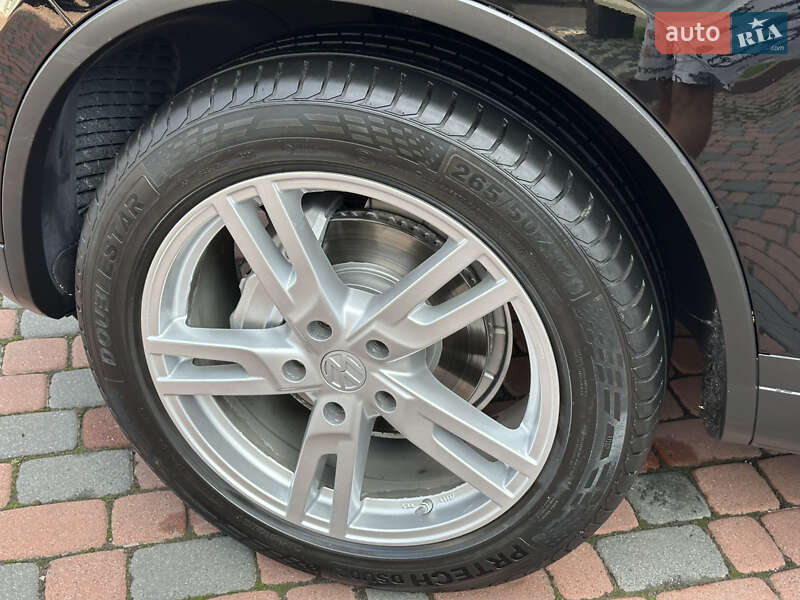 Позашляховик / Кросовер Volkswagen Touareg 2012 в Івано-Франківську