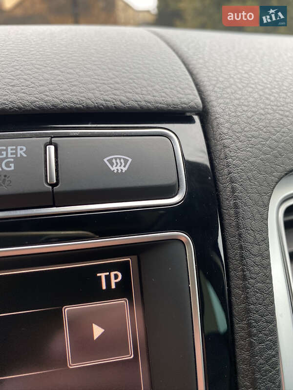 Позашляховик / Кросовер Volkswagen Touareg 2014 в Білій Церкві фото 40 Позашляховик / Кросовер Volkswagen Touareg 2014 в Білій Церкві